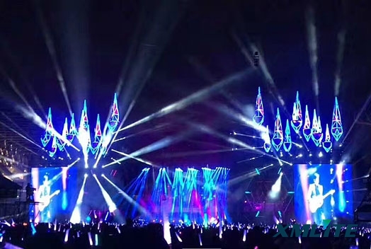 Xmlite hotbeam 280 moving head lights applied in the performance of Taiwan