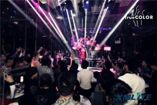 Taiyuan&rsquo;s TrueCOLOR Bar adopts XMLITE 288W hybrid stage lights.